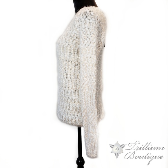 Buffalo David Bitton Women's Peach Sweater NWT - Picture 3 of 7